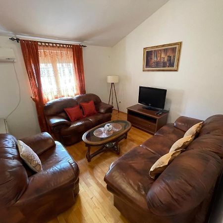 Aquarium Apartment Cattaro Esterno foto