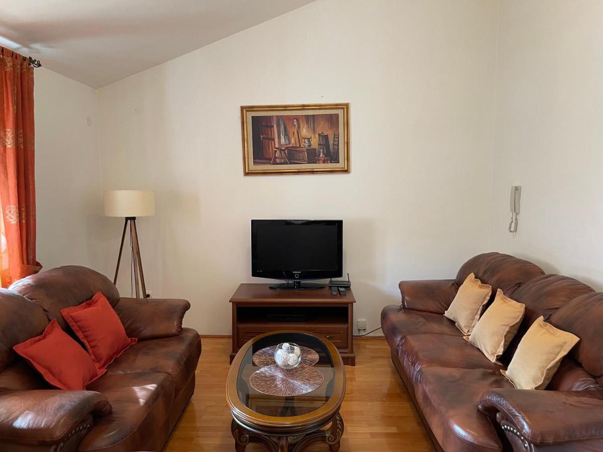 Aquarium Apartment Cattaro Esterno foto