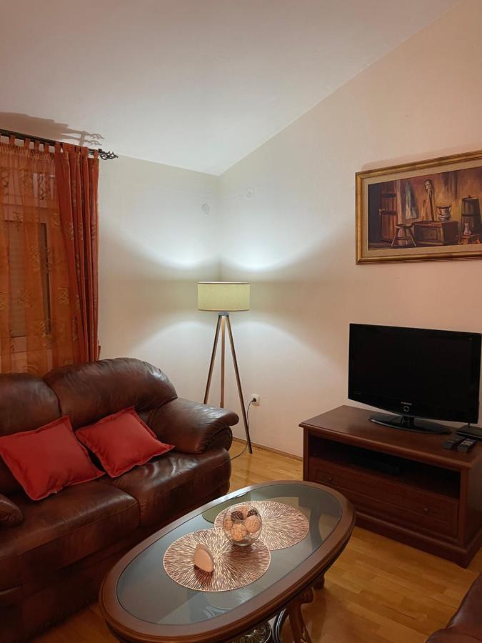 Aquarium Apartment Cattaro Esterno foto