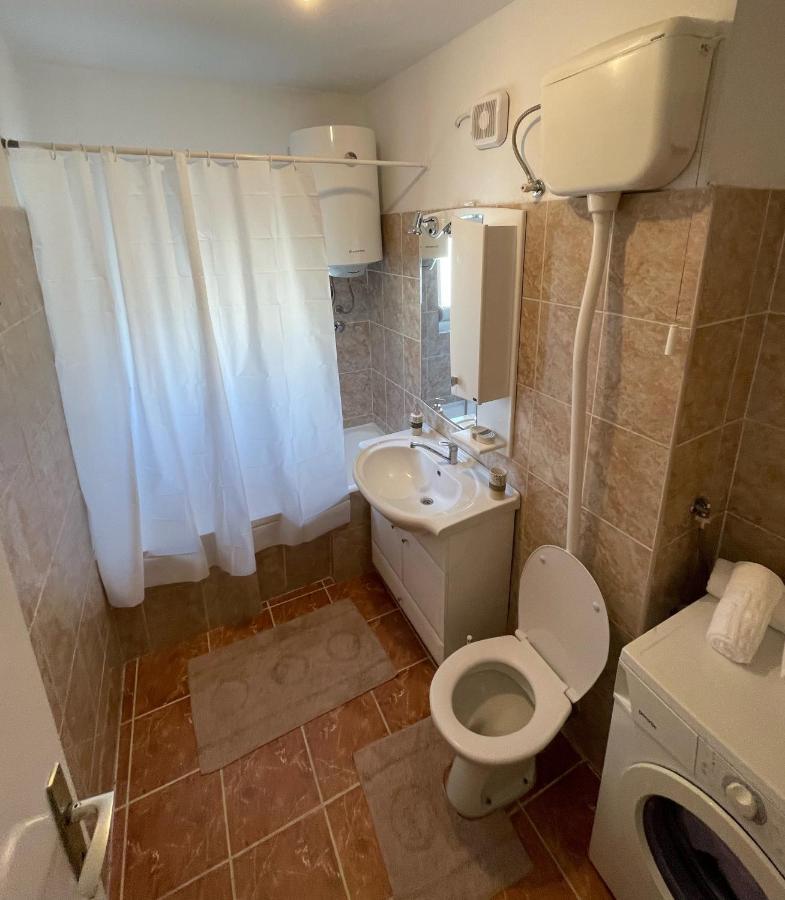 Aquarium Apartment Cattaro Esterno foto