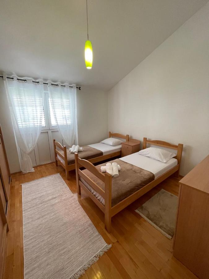 Aquarium Apartment Cattaro Esterno foto